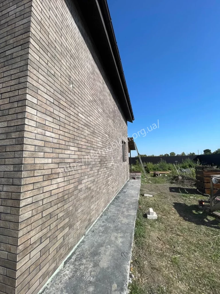 г. Киев. Klinker Brick beige Golden Tile 3