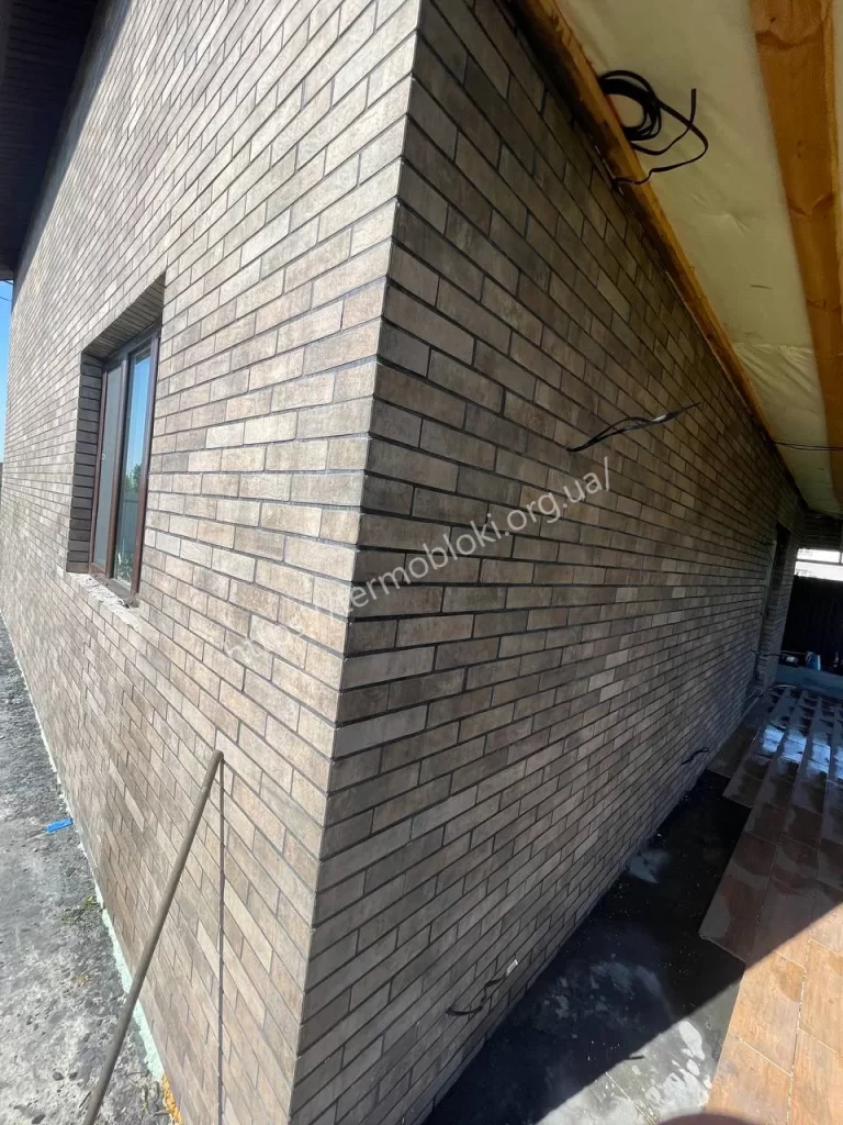 г. Киев. Klinker Brick beige Golden Tile 5