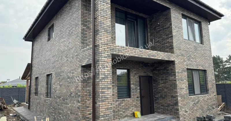 г. Киев. Klinker Brick orange Golden Tile